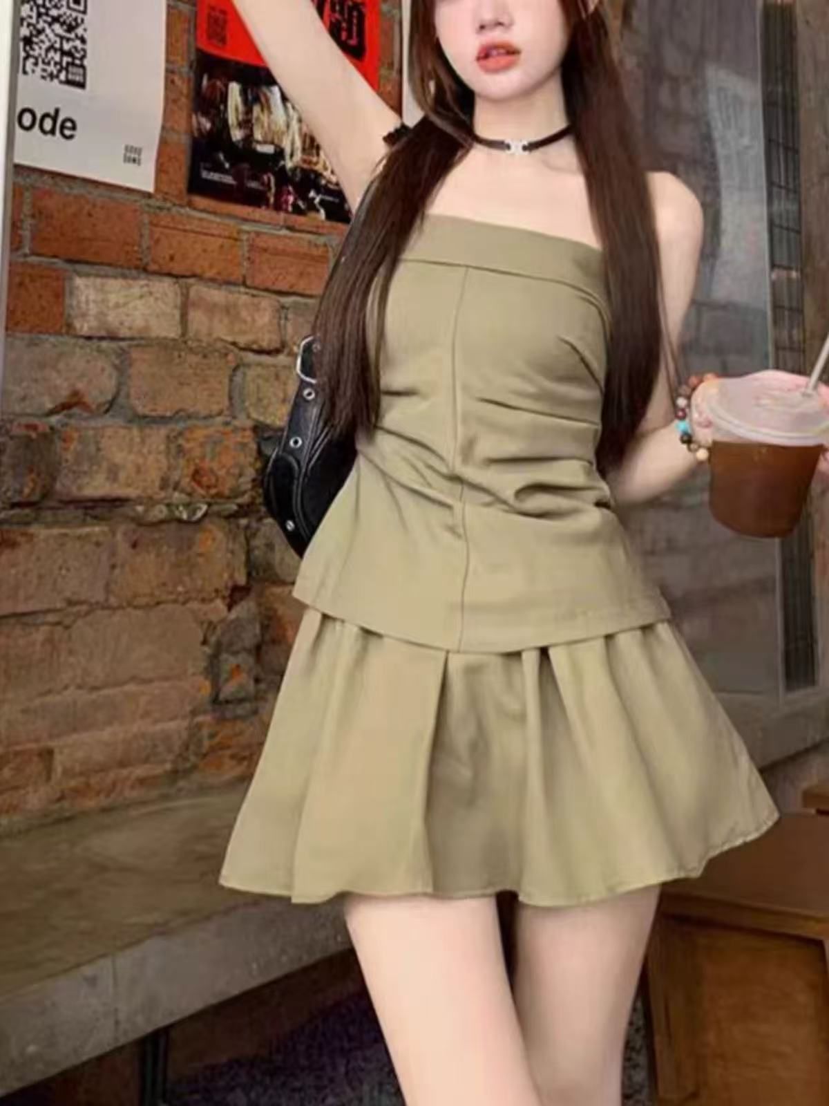Picture of Sweet Cool Spice Girl Outer Wear off-shoulder Tube Top High Waist Half-length Skirt Women's Spring 2025 New Fashion suit