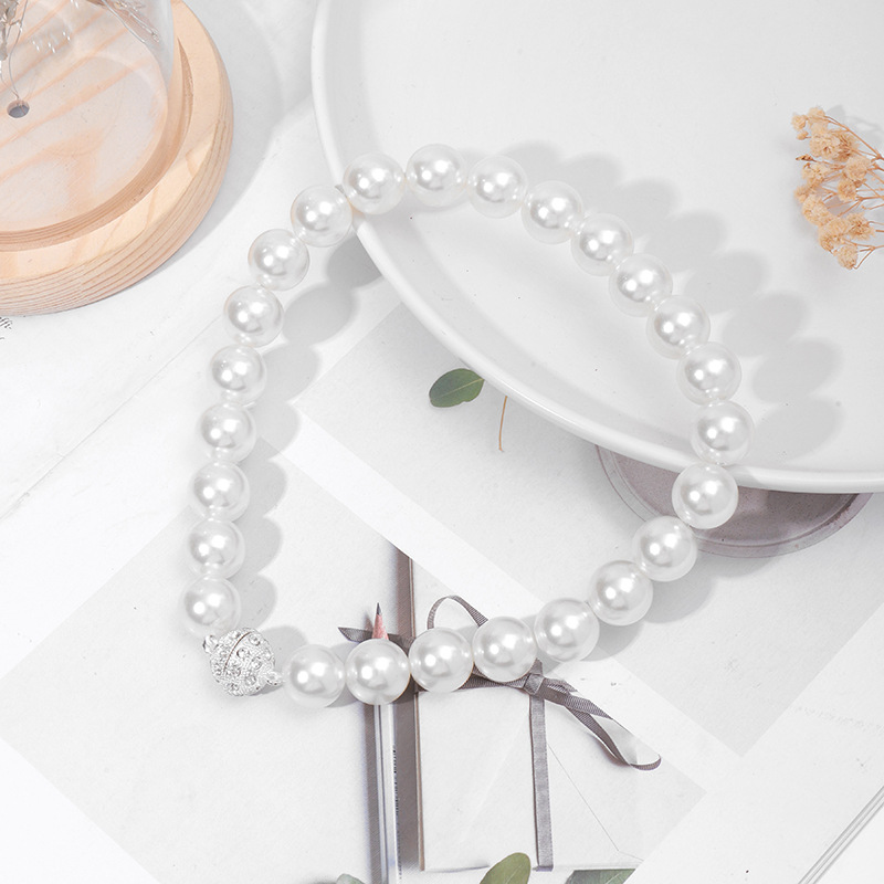 Picture of New Magnetic Curtain Buckle Window Screen Exquisite Pearl Magnetic Curtain Strap Punch-free Magnet Curtain Buckle Binding Rope