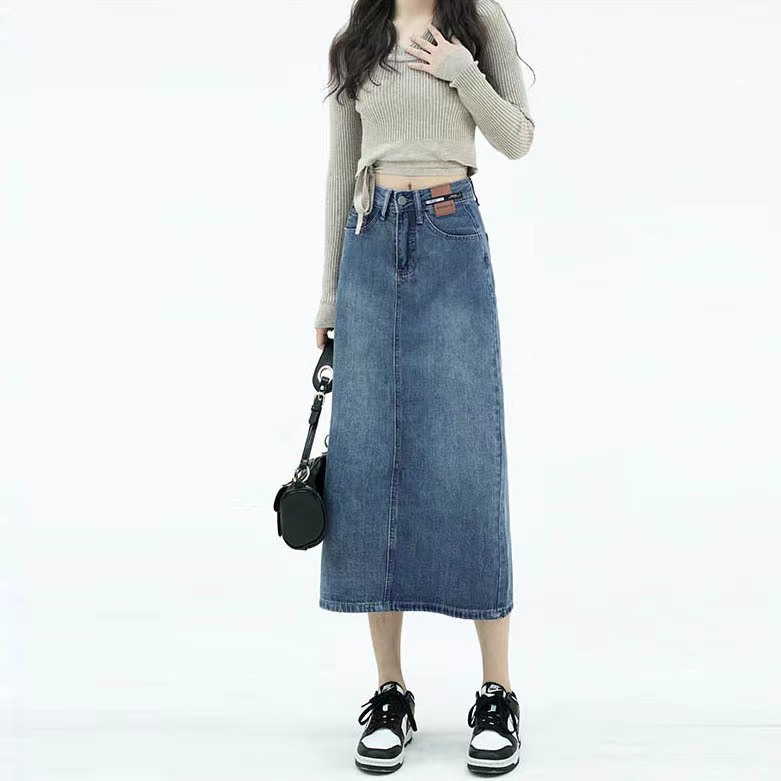 Denim Skirt Women's Autumn Mid-length 2024 New Style Small Retro High Waist Slim A- line Split Skirt