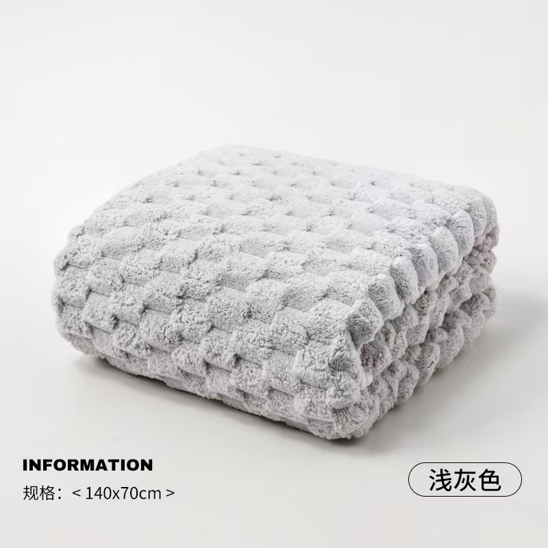 Picture of Yunduo Coral Velvet Bath Towel and Shower Cap for Women's Household Water-Absorbent, Quick-Drying, Non-Shedding, Thickeneded Bath Towel, Bath Towel and Hair Drying Cap