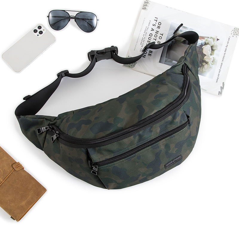Trendy Distinctive Men's Chest Bag Large Capacity Multi-function Crossbody Bag Tooling Style Camouflage Fashionable Crossbody Bag Riding Bag