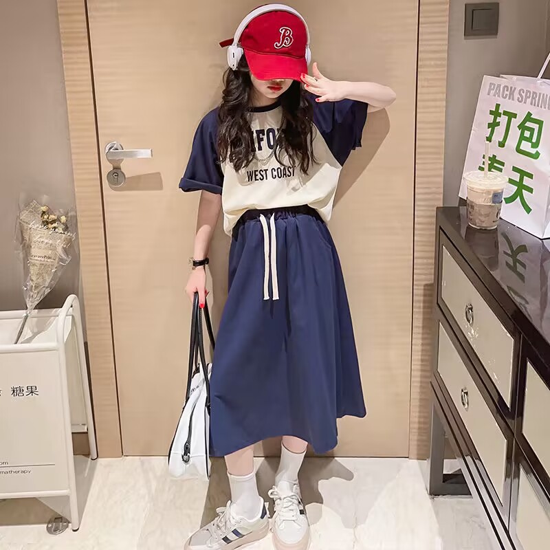 Girl's Stylish Suit T-Shirt Skirt Summer New Children's Korean Style Fashion Short-sleeved T-shirt Skirt Two-piece Set