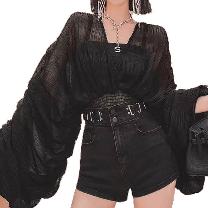 Picture of 2025 New Korean Style Pleated Short Puff Sleeve Chiffon Shirt Summer Versatile Outer Collar Temperament Short Top