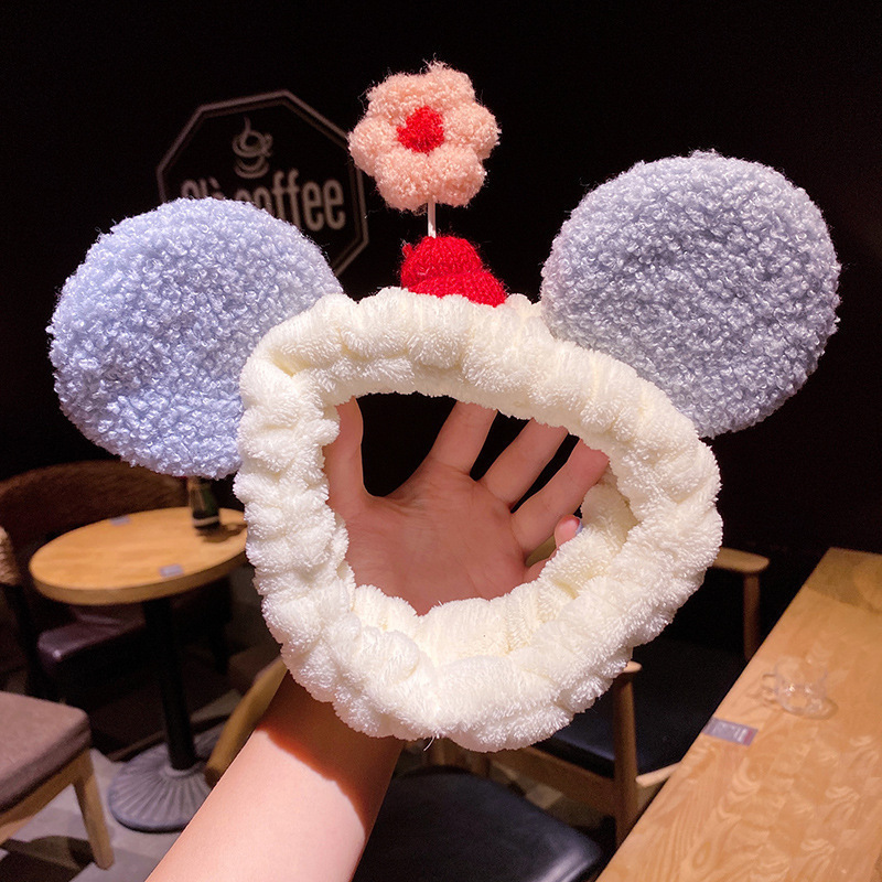 Picture of Special Headband for Face Washing for Women 2025 New Autumn and Winter Cute Bear Headband Hairband Hairpin Hair Accessory Plush Headwear