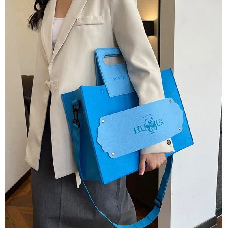 Picture of 2025 New Snake Felt Crossbody Bag Order LOGO Large Capacity Felt Handbag Advanced Sense Tote Bag