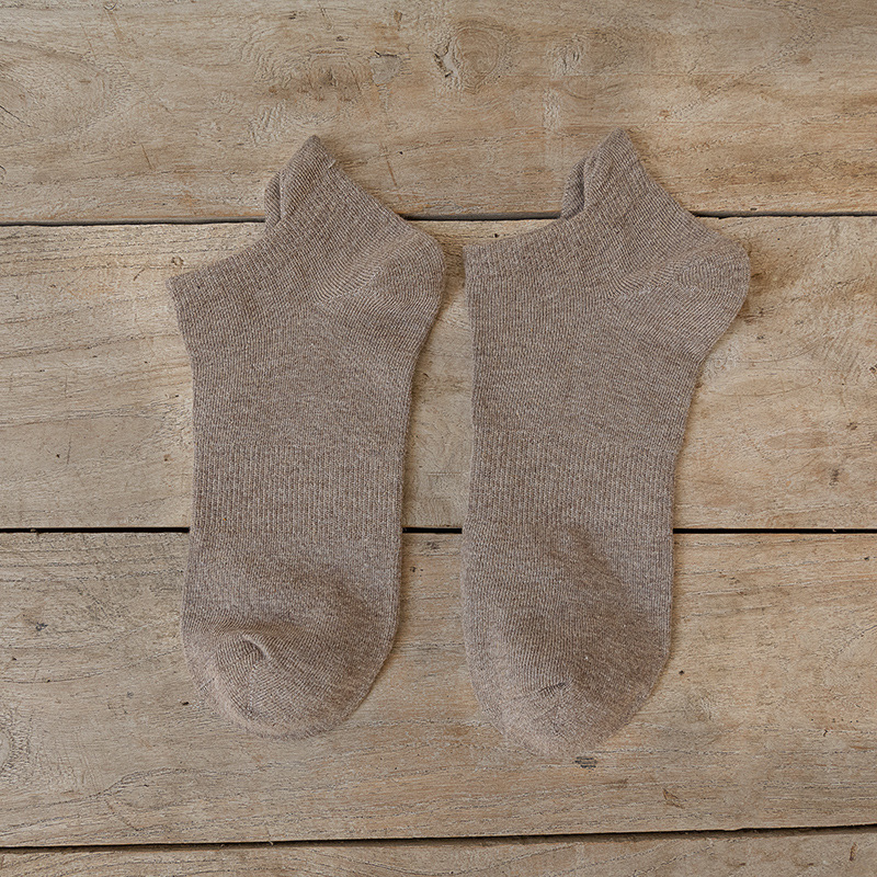 Picture of Socks Men's Socks Spring New Pure Cotton Men's Ear-Lifting Breathable Deodorant Short-Tube Low-Cut Shallow Mouth Pure Color Boat Socks Trendy