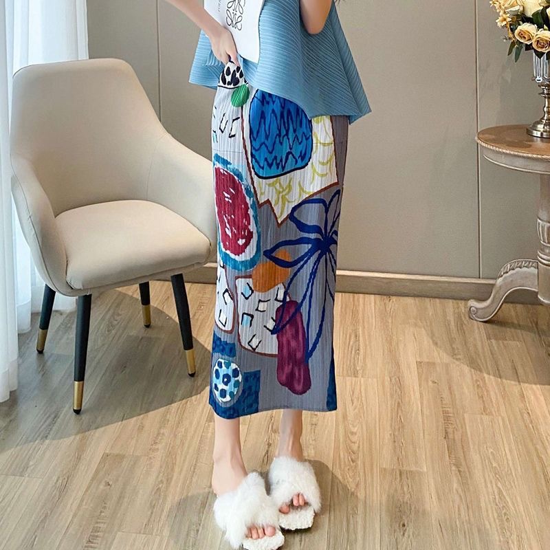 Picture of Niche design pleated skirt spring and summer thin elastic waist printed slimming age-reducing hip slit pleated skirt