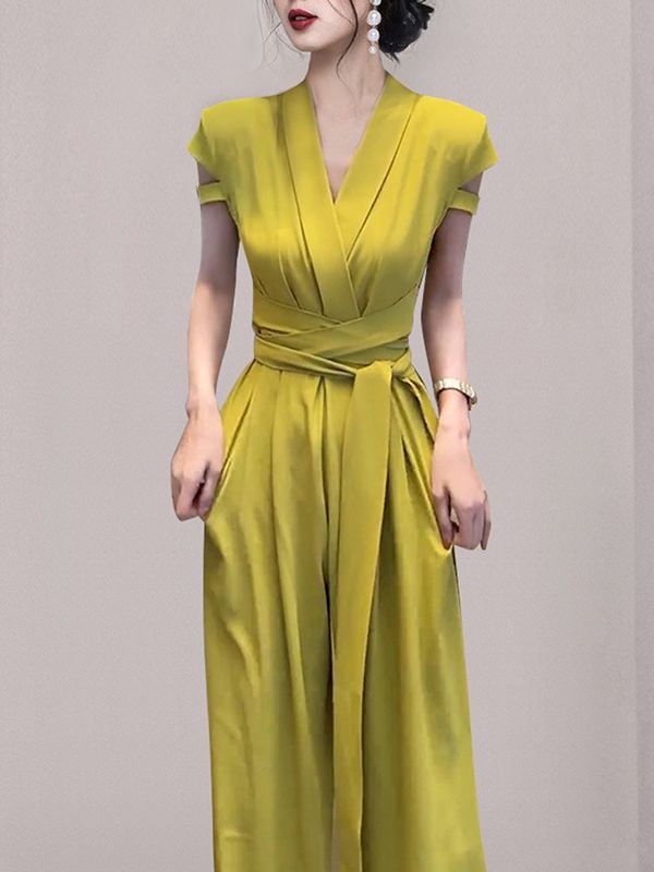 Picture of Celebrity V Neck Waist-Cinching, Capable and Noble Wide-Leg Pants, Cross-Border Women's Summer New Style Slimming Look Wide-Leg Jumpsuits