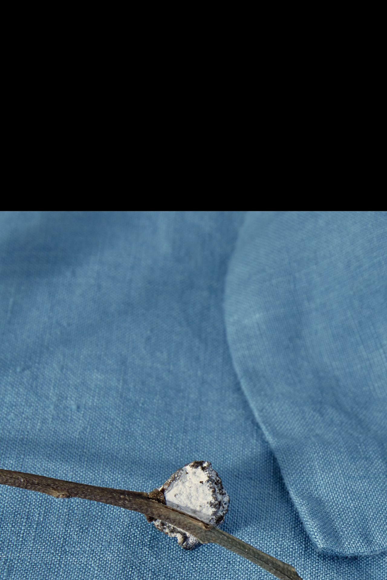 Picture of Linen Denim Blue Woven Wide Cloth French Linen Enzyme Washing Material Blue Linen Fabric Sand Washing Cloth