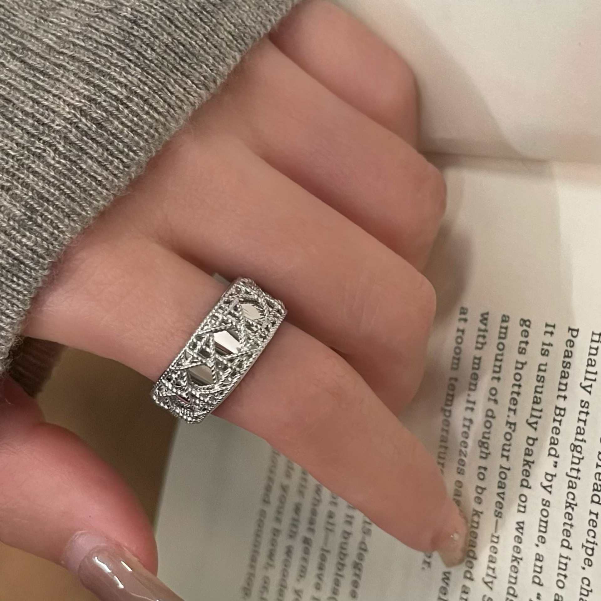 Geometric Diamond Woven Mesh Ring for Women, Fashionable, Exquisite and Versatile Open Ring, Niche Design Index Finger Ring Trend
