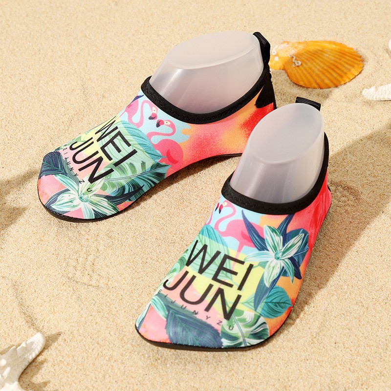 Picture of Cross-Border Beach Shoes for Women, Non-Slip Outdoor Wading and River Tracing Shoes, Indoor Sports Floor Yoga Shoes, Rubber Puncture-Proof