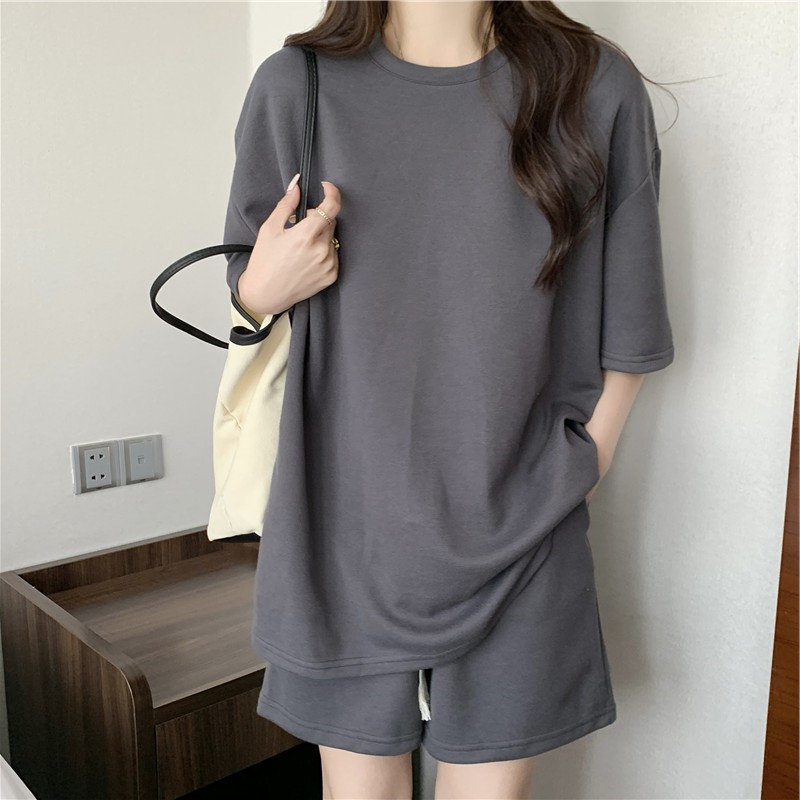 Picture of 2023 New Casual Sports Suit Women's Summer Thin Loose Large Size Short Sleeve Shorts Two-piece Fashionable Set