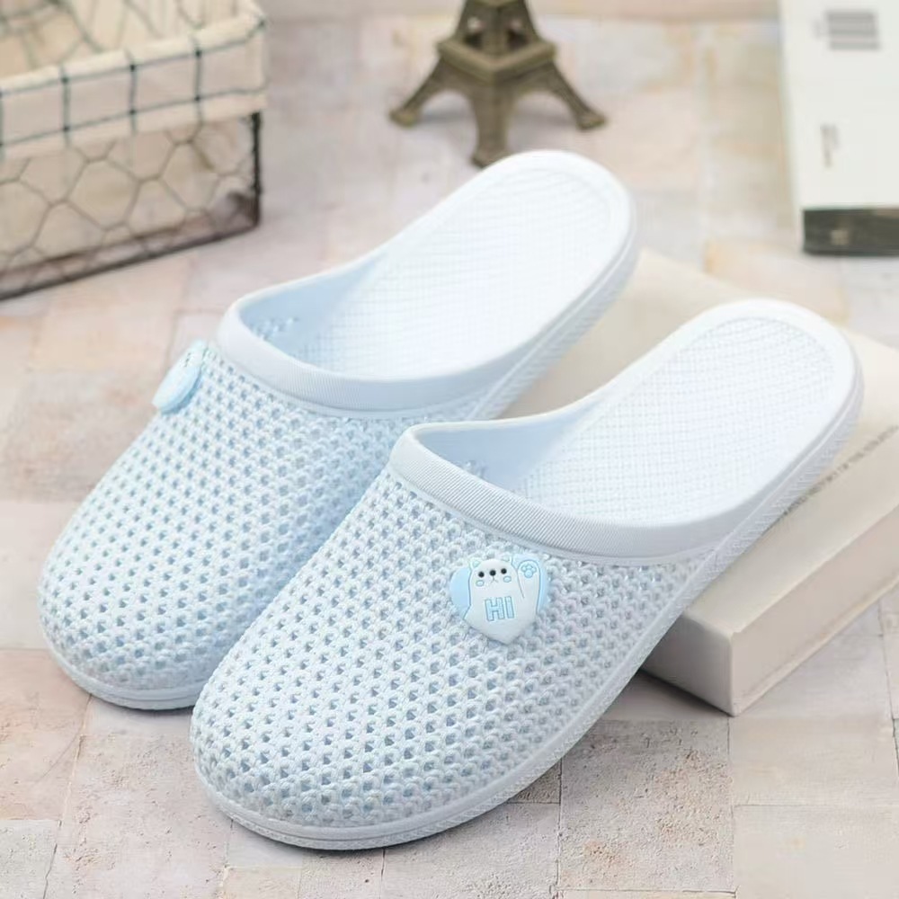 Women's Summer 2025 Cross-Border Perforated Flat Sandals Closed-Toe Slippers Soft Sole Non-Slip Indoor and Outdoor Casual Slippers for Women