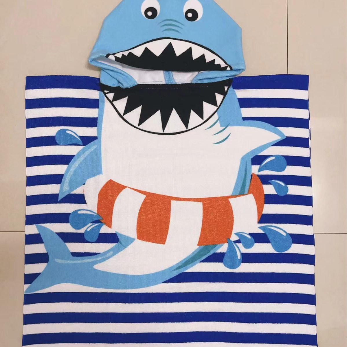 Picture of Cute Cartoon Children's Bath Towel Cloak Soft Skin-friendly Hair-free Bath Water Absorbent Quick-drying Wearing Baby Bath Towel
