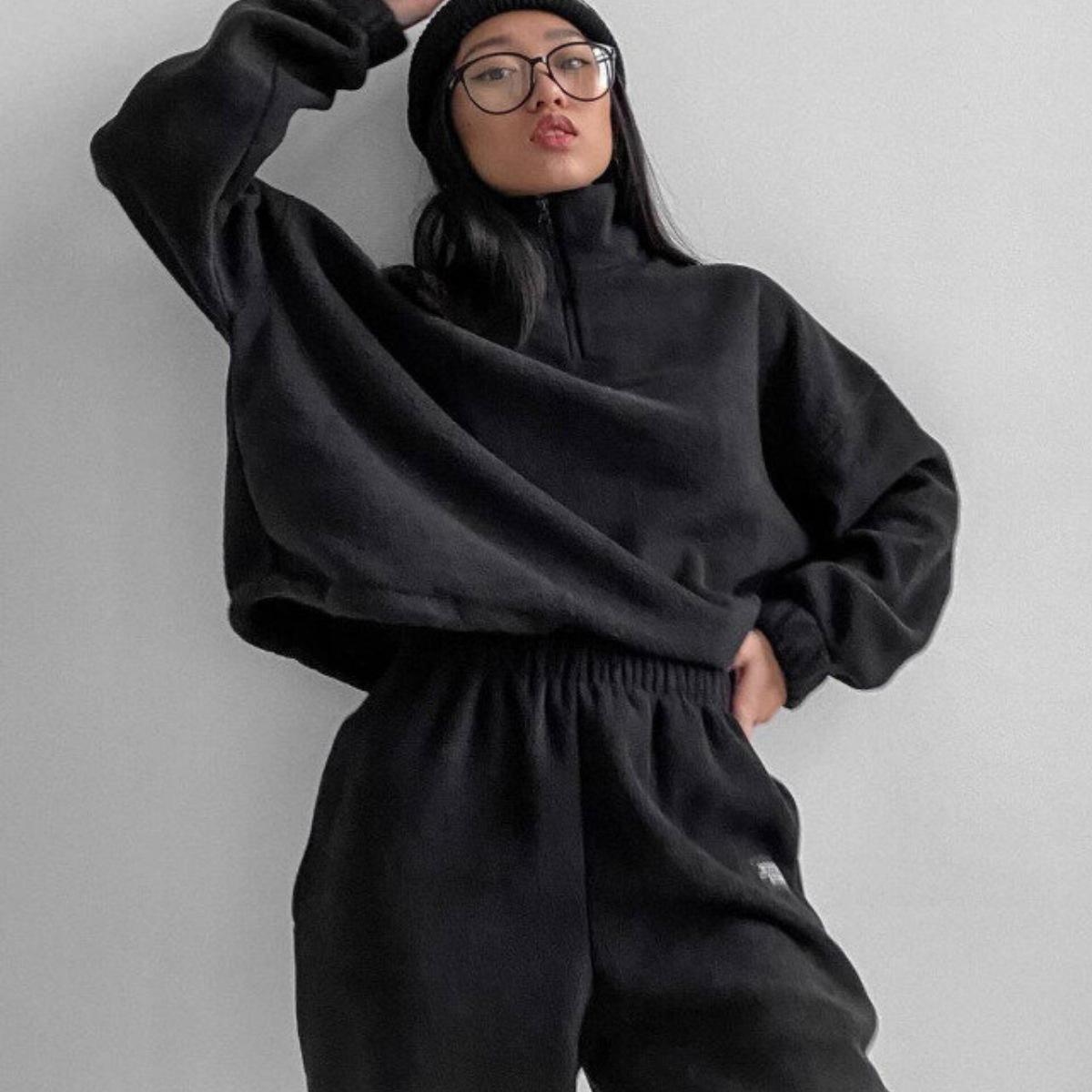 Picture of 2025 Spring and Autumn Hot Selling New Women's Clothing Amazon Fashion Solid Color Loose Zipper Stand Collar Sweatshirt Casual 2-Piece Set