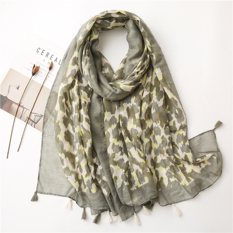 Foreign trade original autumn and winter New Light Green large size cotton and linen hand scarf snow Bali yarn silk scarf shawl dual-use