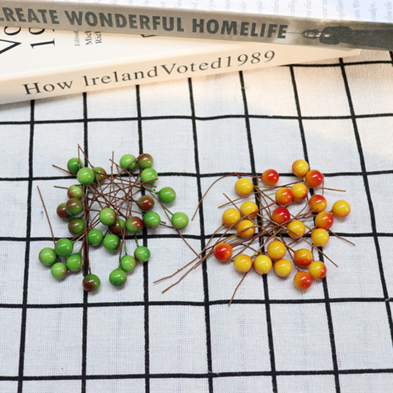 10mm hand-decorated two-color Berry simulation shooting activity ornaments Berry candy box auspicious Acacia beans