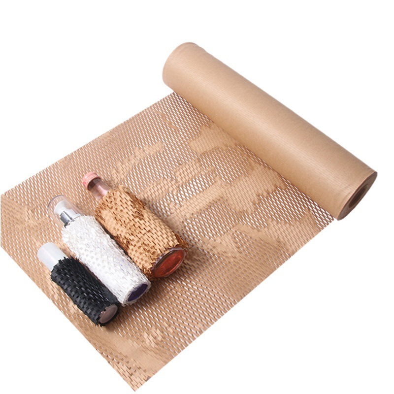 Source manufacturers degradable small roll honeycomb Kraft paper express packaging cosmetics flowers art packaging honeycomb paper