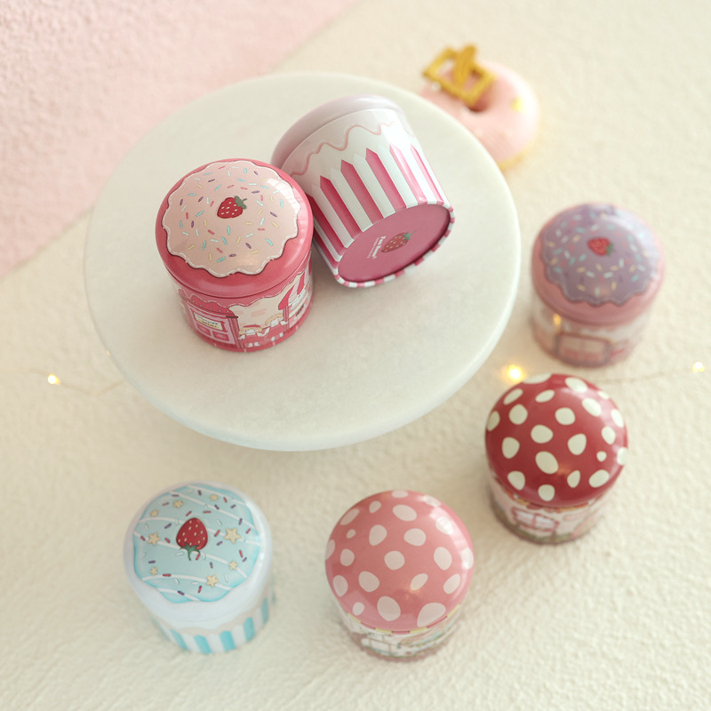 Patent new cake cartoon candy box girl heart pink tinplate box candy box mushroom house wedding