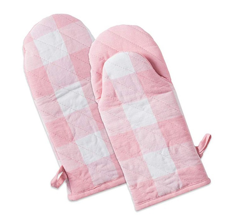 Picture of Amazon Household Oven Microwave Oven Anti-scald Gloves High Temperature Cotton Plaid Thickened Kitchen Baking Heat Insulation Pad