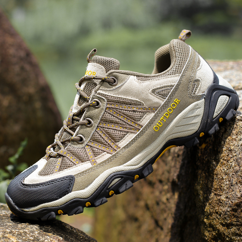 Autumn and Winter genuine leather outdoor shoes men's mesh breathable non-slip couple casual hiking shoes low-top hiking shoes wholesale