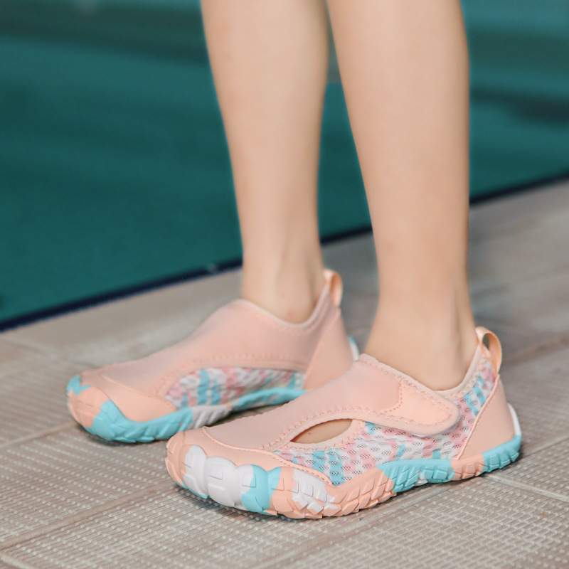 Children's New Cross-border Tracing Swimming Anti-cut Foot Anti-quick-drying Wading Shoes Swimming Chai Fitness Comprehensive Training Shoes
