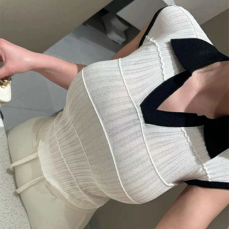 South Korea's Dongdaemun spring and summer new temperament polo collar slim body contrasting lapel thin knitted T-shirt