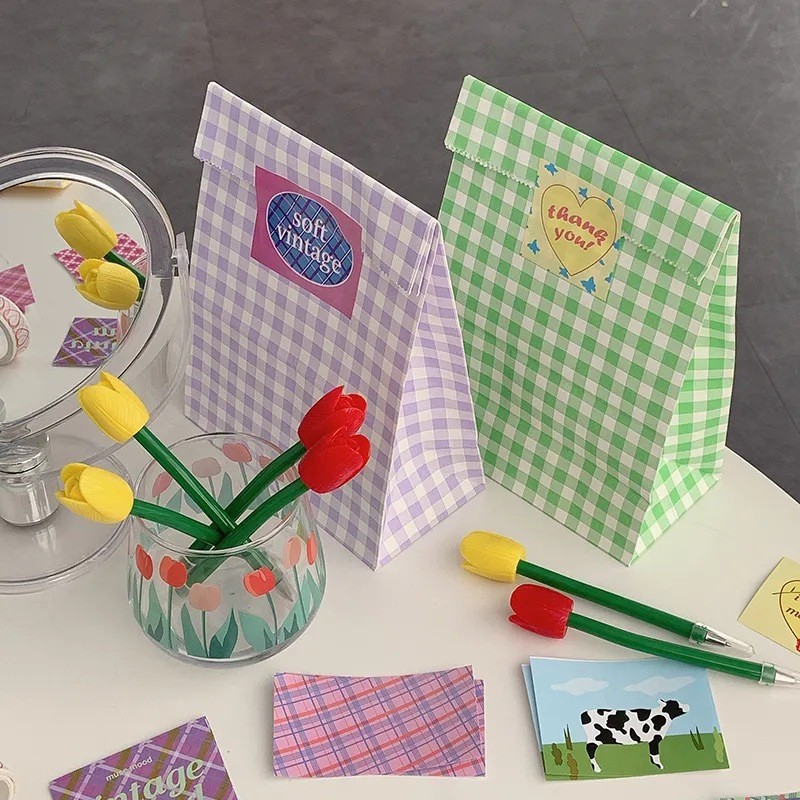In-Stock Ins Colorful Plaid Kraft Paper Bag for Girls Desktop Storage Gift Paper Bag Storage Bag