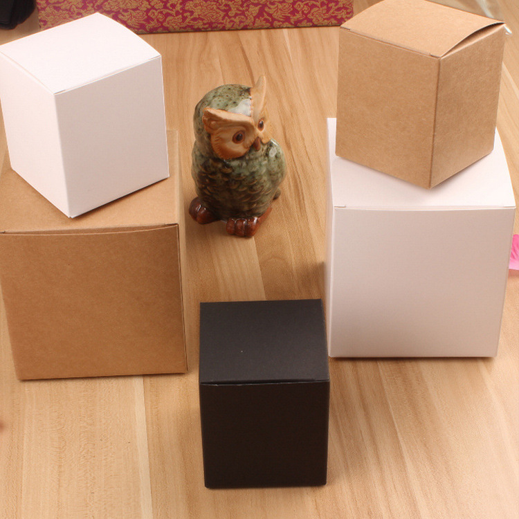 Cross-Border Spot Christmas Kraft Paper Wedding Candy Box Square Wedding Party Packaging Gift Box