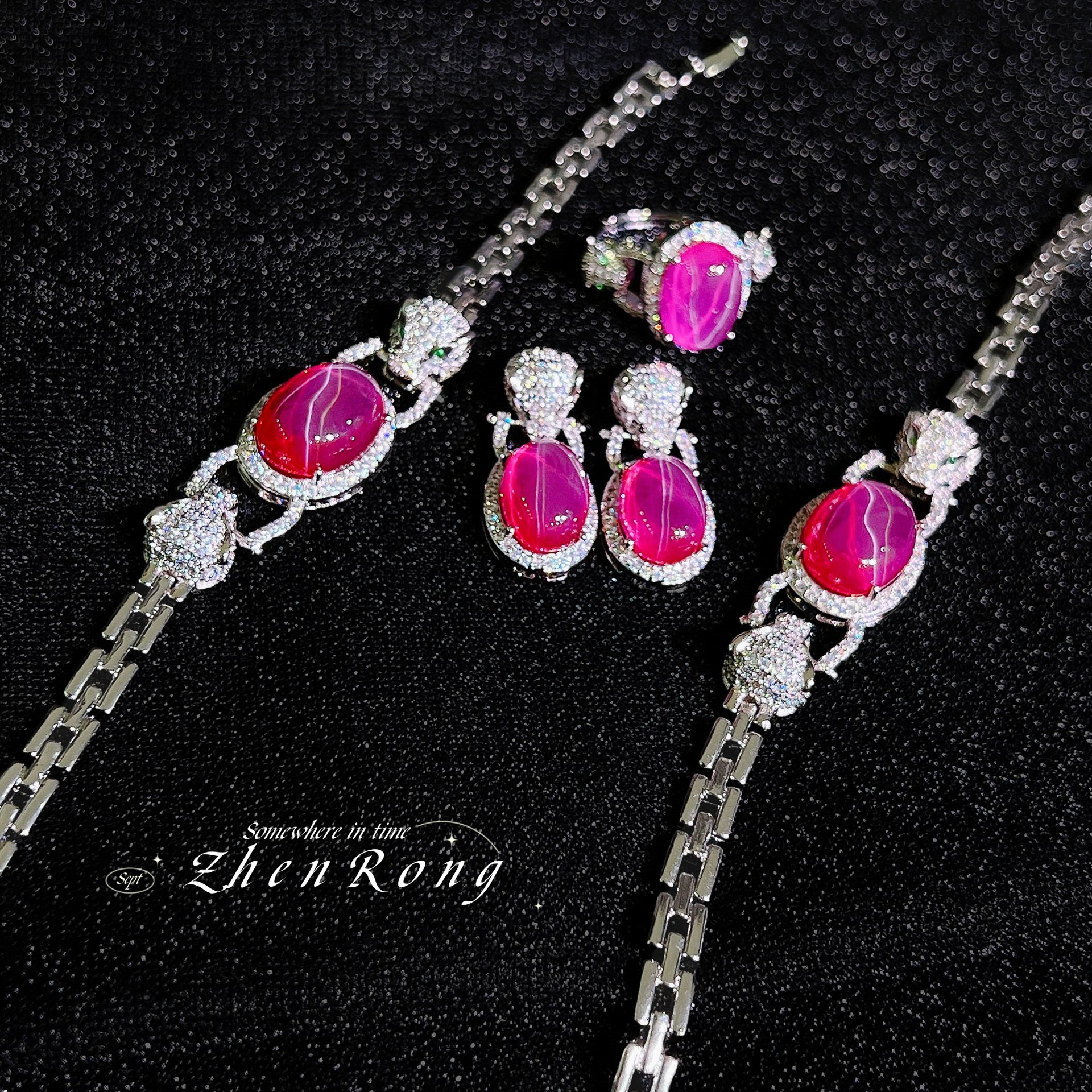 High-grade Heavy Industry Cuban Chain Red Star Leopard Necklace Red Treasure Bracelet Leopard Head Earrings Cheetah Ring suit Women