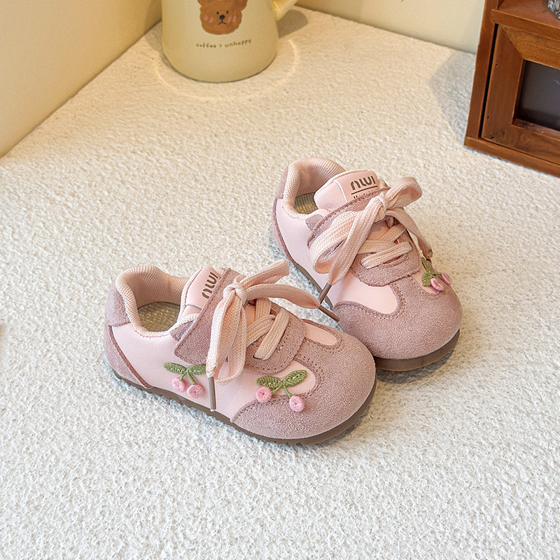 Girls' sneakers 2025 spring and autumn new children's cherry embroidered Forrest Gump shoes Girls' soft-soled non-slip casual shoes