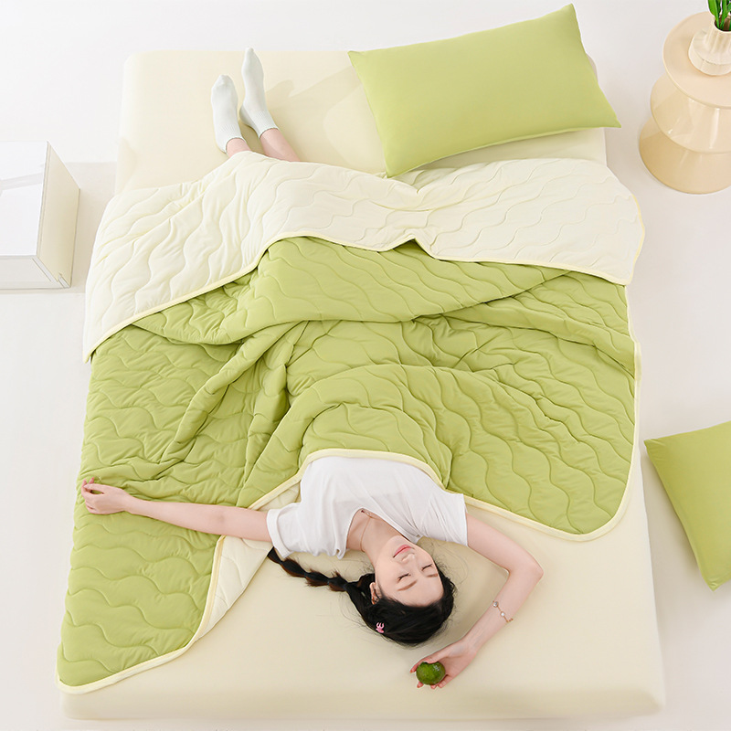 Picture of Super Soft Class a Cool Silk Air-Conditioning Quilt Summer Cool Quilt Single and Double Student Lunch Break Summer Quilt Kidsren's Thin Quilt Washable