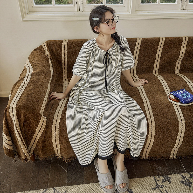 Zhuojia Summer Nightgown with Chest Pad Pajamas Women's Loose Short-sleeved Mid-length Pullover Skirt Thin dress Summer