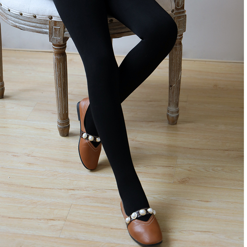 Picture of Wholesale children's autumn and winter fleece-lined thickened pantyhose generation hair girls dancing dragon claw hair white ballet dance socks