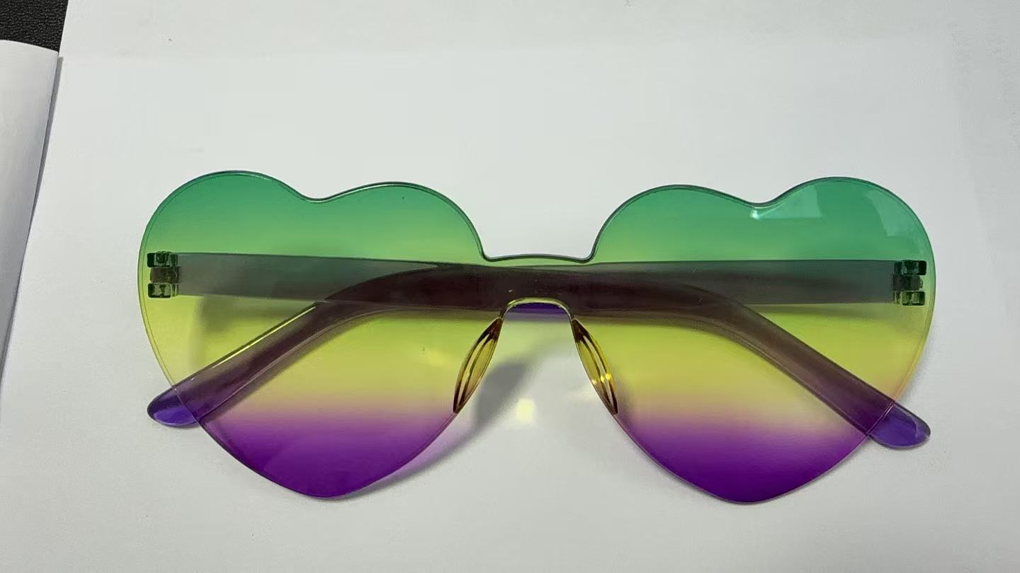 Picture of Heart Sunglasses, Heart Sunglasses, Jelly Color Rimless Heart-Shaped One-Piece Glasses, Dazzling Color Glasses