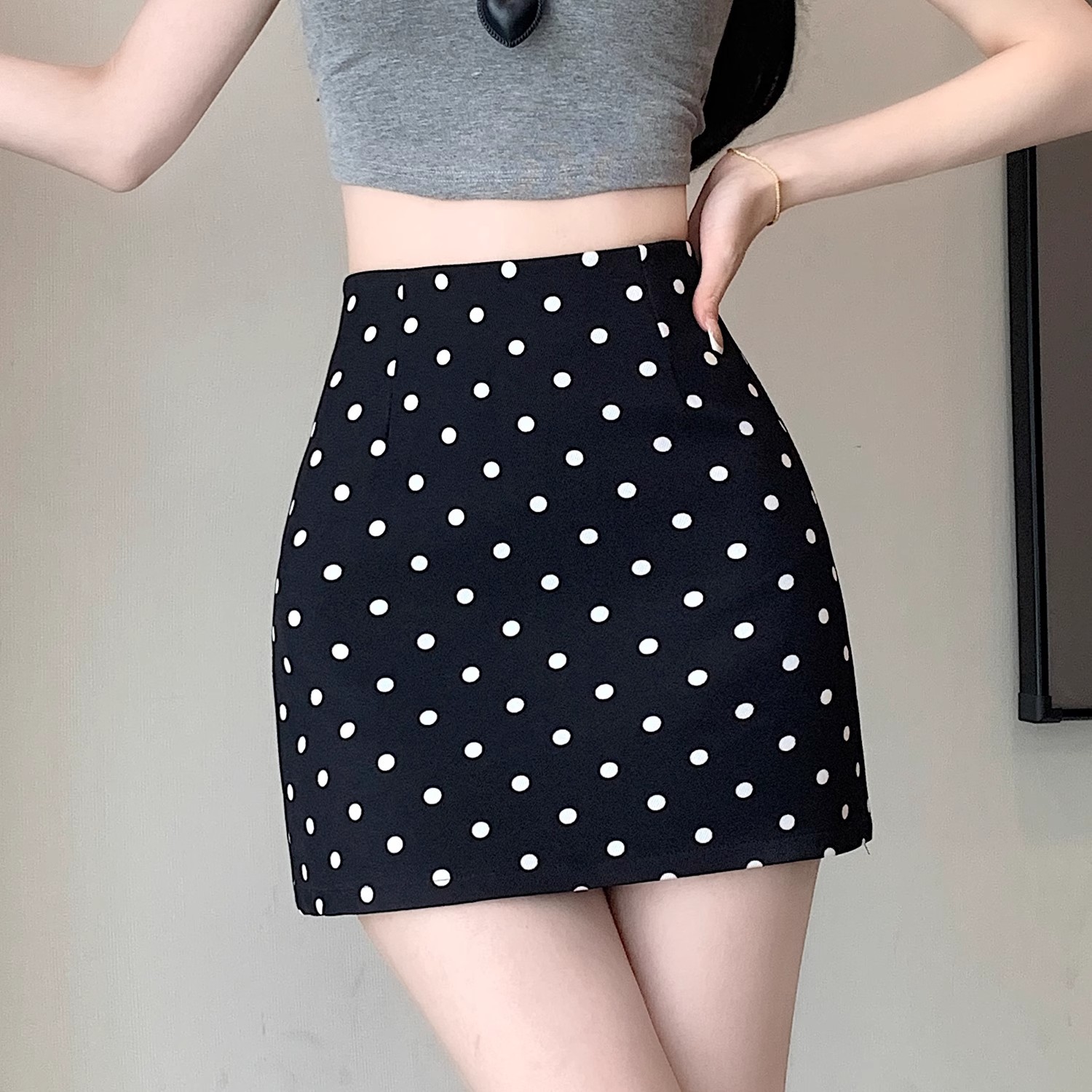 Picture of Black Split Suit A- line Skirt Skirt 2024 Spring Women's New Short Skirt High Waist Hip Skirt Trendy