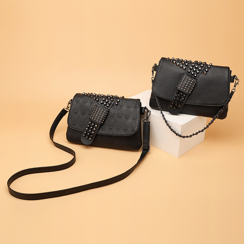 New Punk Style Bag Halloween Skull Shoulder Bag Rivet Bag Women's Bag Embossed Crossbody Bag Fashion
