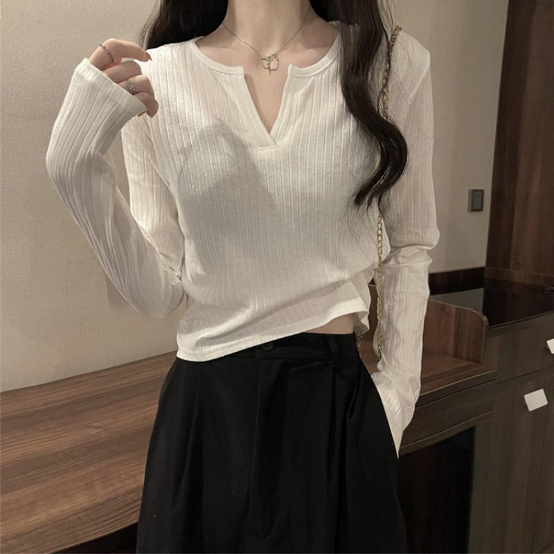 Hot Girl V Neck Long-Sleeved T-Shirt for Women Early Autumn 2025 New Slim-Fitting Inner Layering Shirt Outer Wear Short Versatile Top