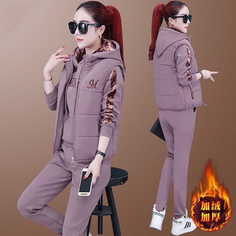 Cross-border fleece-lined thickened sportswear women's autumn and winter 2023 New plus size casual three-piece winter fashion sweater