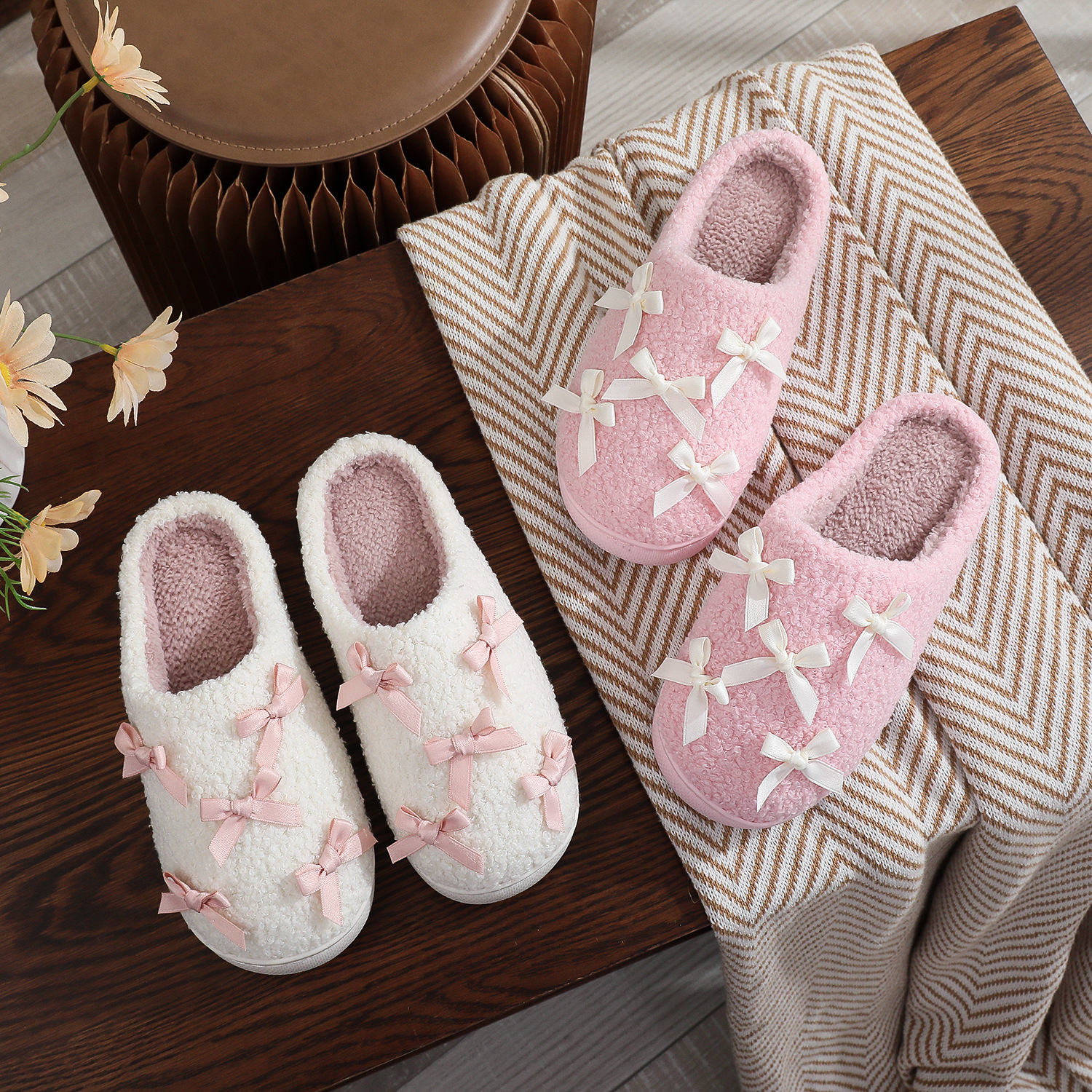 Ins Popular Korean Style Bow Cotton Slippers for Girls, Cute and Warm Home Fur Slippers, Factory Ready Stock Wholesale