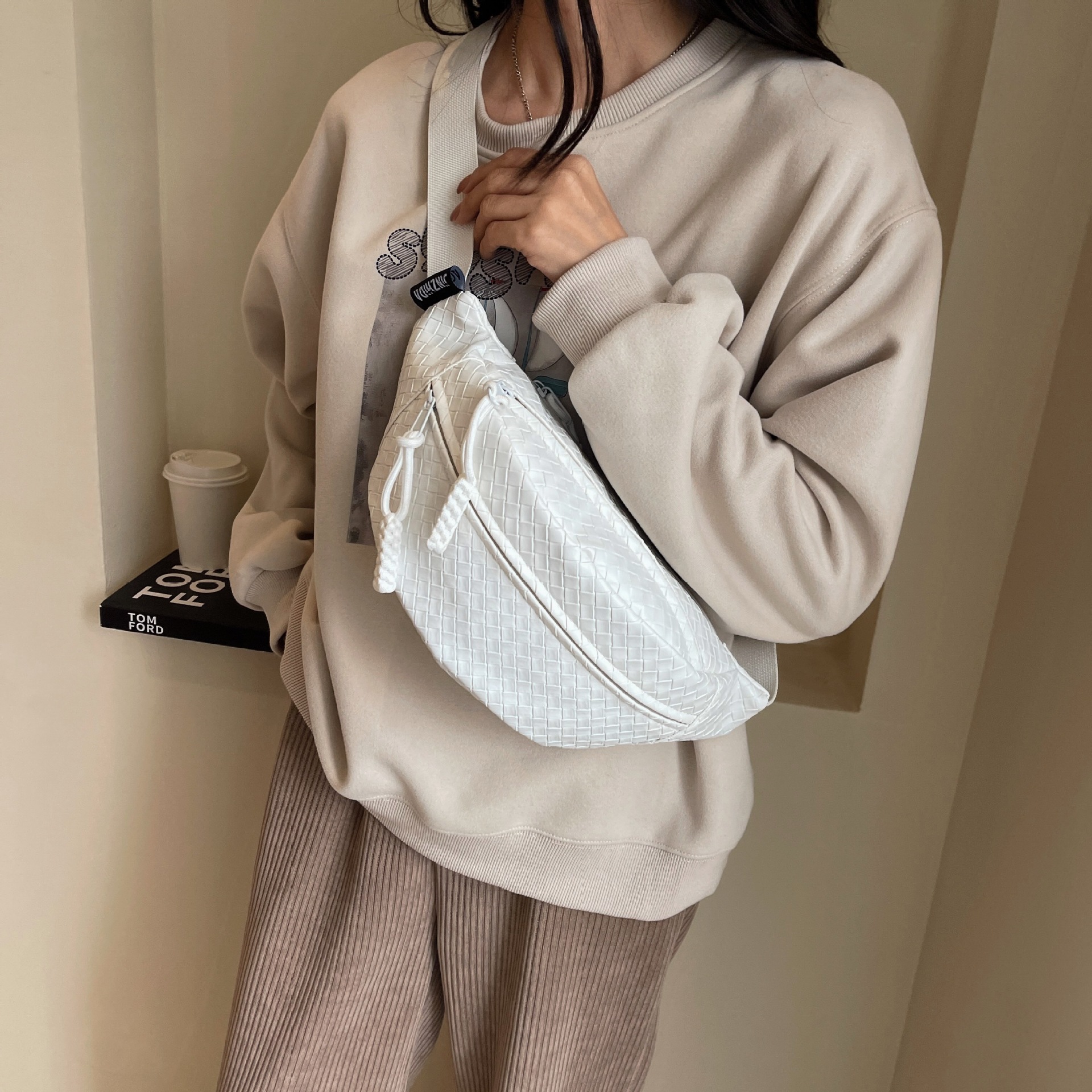 Picture of High-end retro niche design bag for women 2023 new popular popular all-match crossbody chest bag super popular waist bag