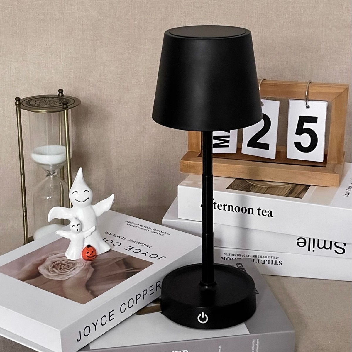 Manufacturer Supplies Retractable Small Table Lamp Touch Bedroom Atmosphere Lamp Home Bedroom Office Led Gift Night Light