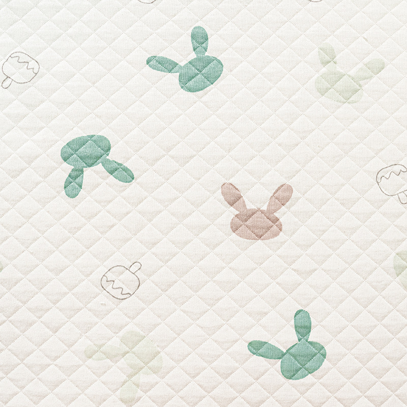 Picture of Original White Diamond Lattice Jacquard Air Layer Printed Baby Quilted Fabric Baby's Sleeping Bag Quilted Fabric