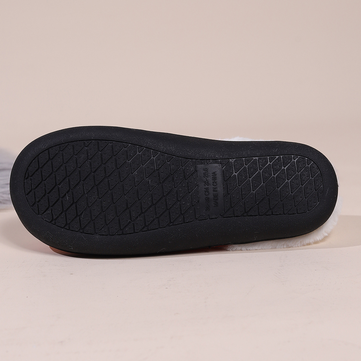 Picture of Cross-Border Spot New Cotton Slippers for Women Spring Japanese Fashion Home Wear-Resistant Slippers Cotton Shoes Cute Christmas Series