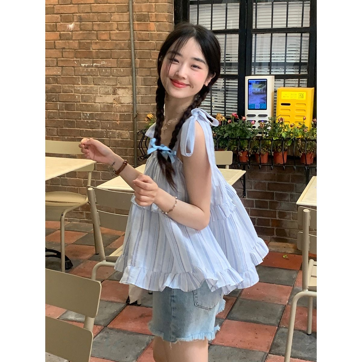 Picture of French Style Hot Girl Striped Lace-up Bow Small Camisole Women's Summer Loose Holiday Style Doll Shirt Top