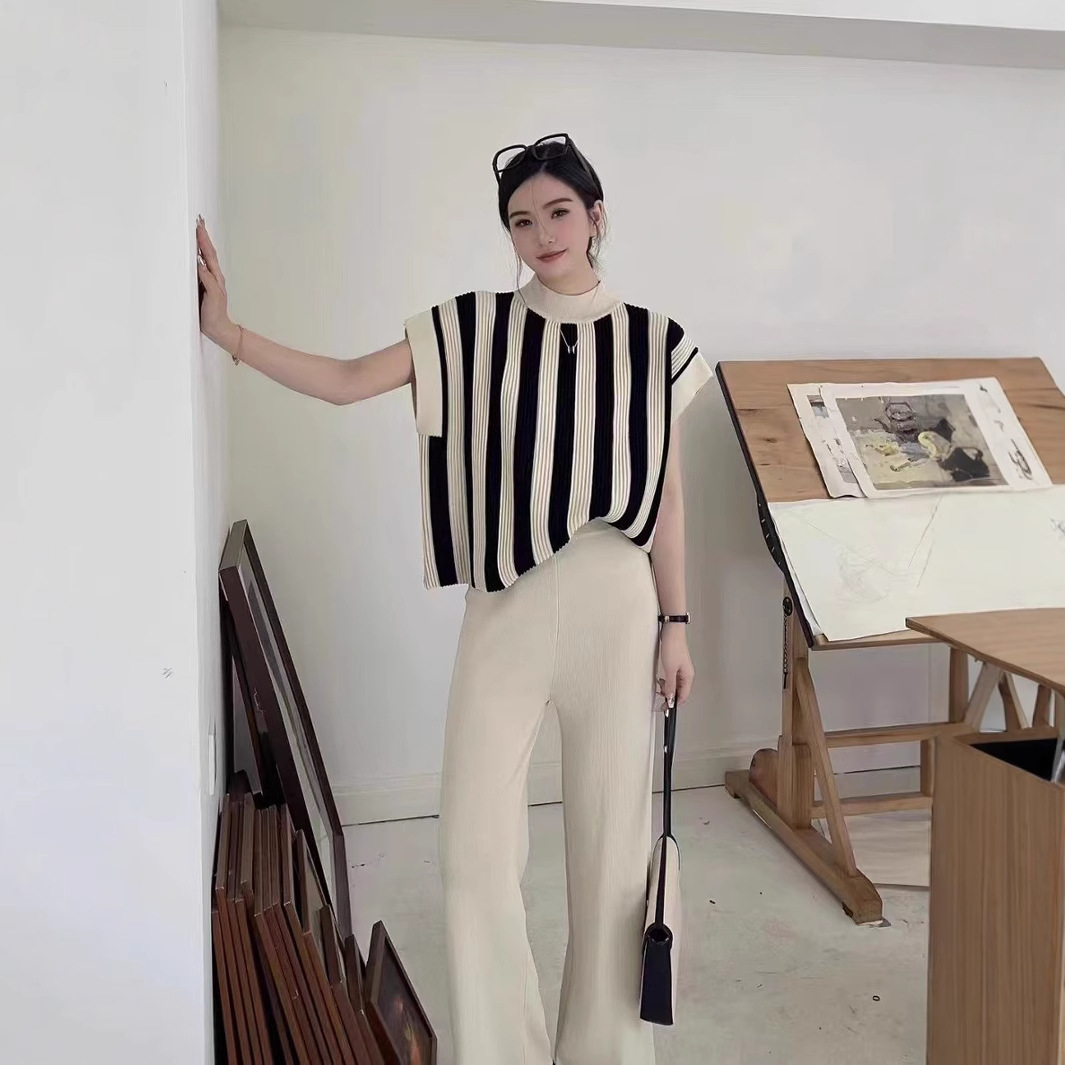 2025 Tweed Style Ladylike Knitted Fashion Suit Women's Mid-Collar Stripesd Top Casual Wide-Leg Pants Two-Piece Set
