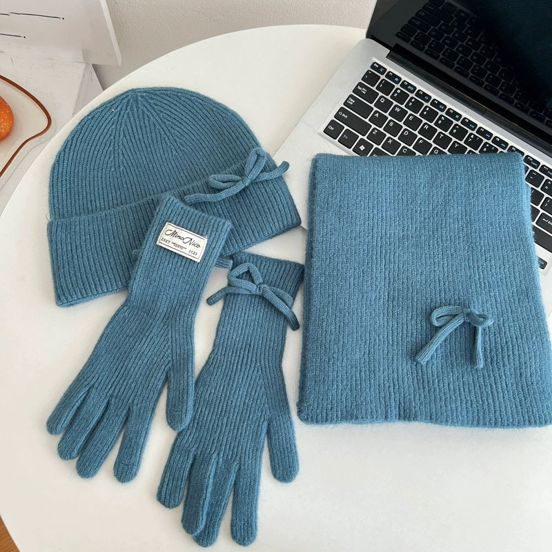 Picture of 25 Years New Korean Woolen Hat Pure Color Scarf Gloves Hat Winter Warm and Cold-Proof Knitted Three-Piece Suit