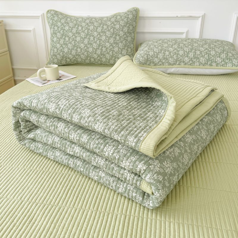 Picture of Mother and Baby Grade a Pure Cotton Bed Cover Three-Piece Set for Naked Sleeping Washed Cotton Cartoon Small Fresh Student Cotton Bed Bed Sheets Bed Cover