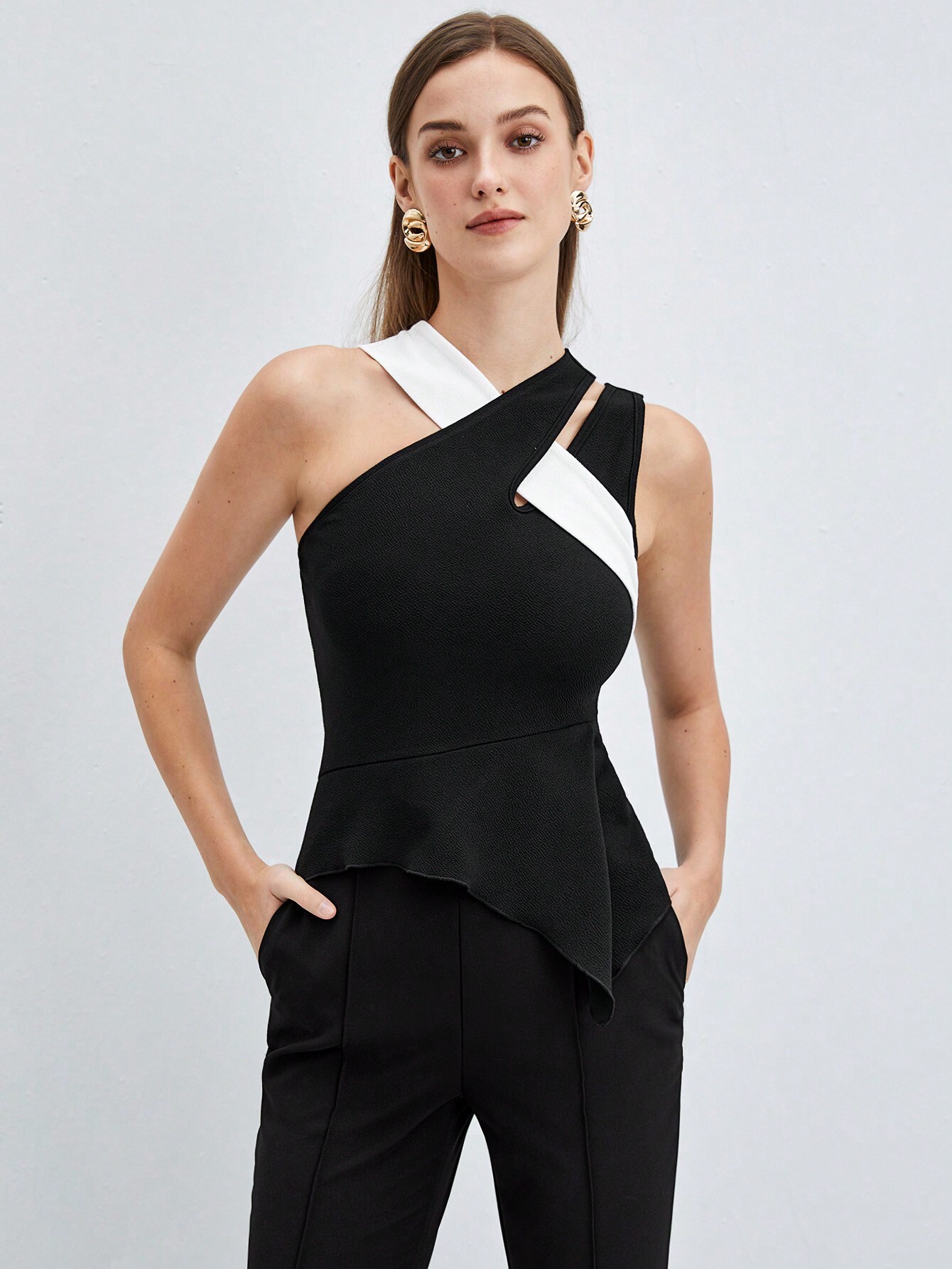 International Station Hot Cross-border Women's Instagram Fashion Vest Spring and Summer Contrast Color Design Sense Cross Sling Top