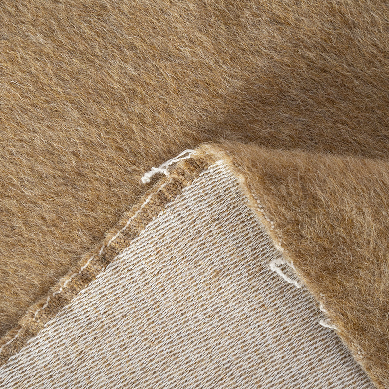 Picture of Foreign Trade Single-Sided Alpaca-Style Long-Haired Wool Fabric 680G/M Autumn and Winter European and American Coat Wool Fabric